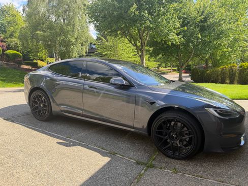 Used 2021 Tesla Model S Plaid AWD/4WD image 9