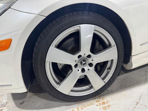 Used 2011 Mercedes-Benz E 550 Cabriolet image 6