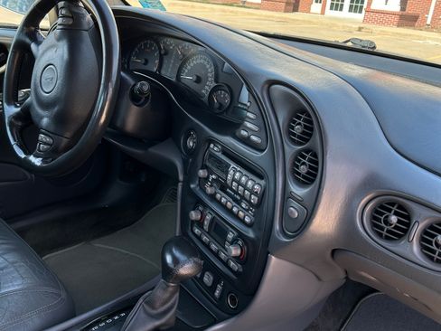 Used 2002 Pontiac Bonneville SLE w/ Heat & Seat Pkg image 15