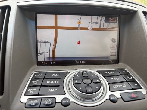 Used 2010 INFINITI G37 Sport w/ Premium Pkg image 19