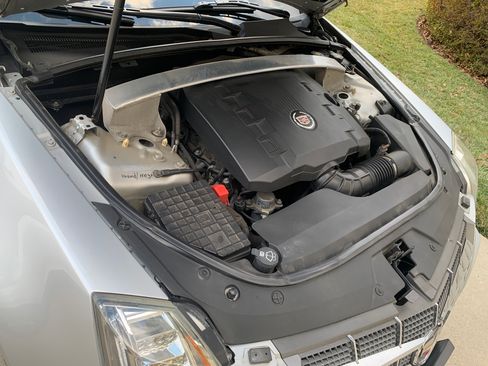 Used 2010 Cadillac CTS Performance image 19