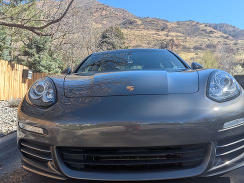 Used 2016 Porsche Panamera 4 Edition image 11