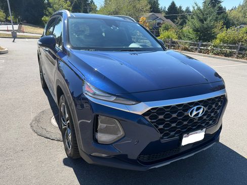 Used 2019 Hyundai Santa Fe AWD w/ Cargo Package image 2