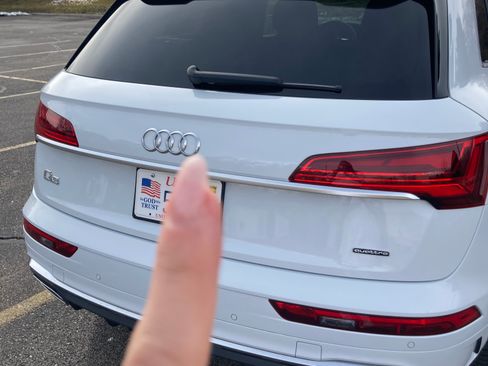 Used 2023 Audi Q5 2.0T Premium Plus w/ Premium Plus Package image 9