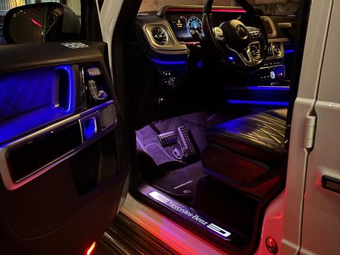 Used 2021 Mercedes-Benz G 550 image 6