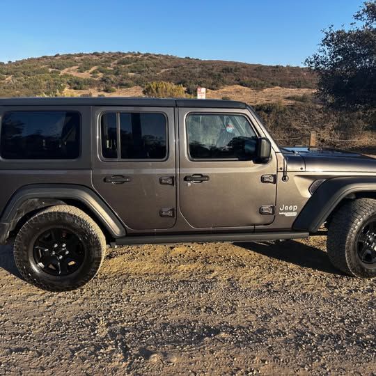 Used 2019 Jeep Wrangler Unlimited Sport S AWD/4WD image 4