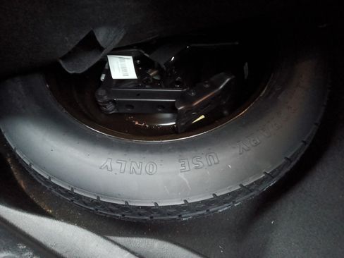 Used 2019 Jeep Cherokee Latitude Plus w/ Cold Weather Group image 26