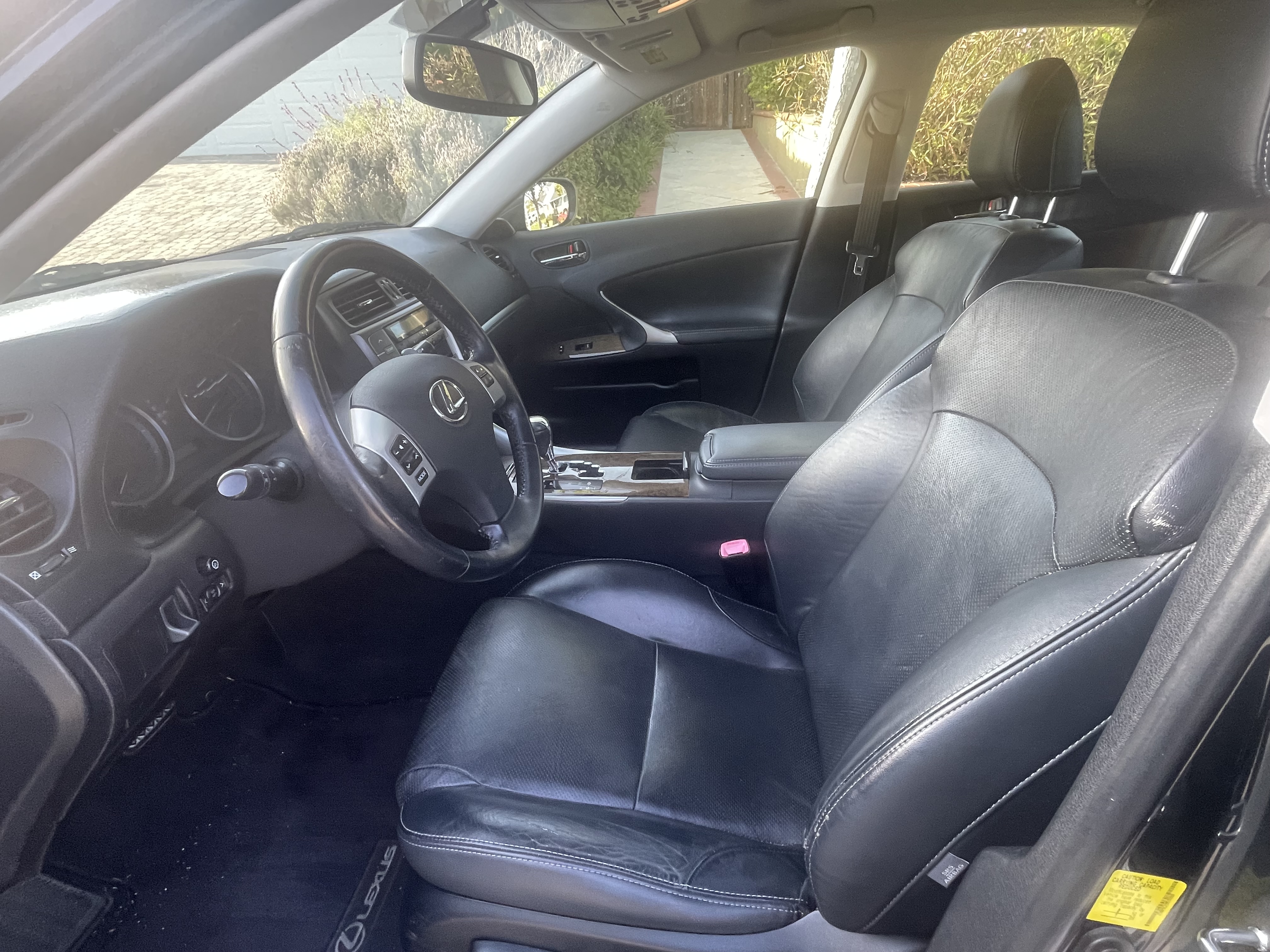 Used 2011 Lexus IS 250 w/ Premium Pkg Value Edition RWD image 8