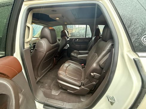 Used 2014 Buick Enclave Leather AWD/4WD image 10