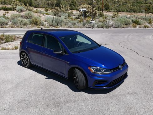 Used 2019 Volkswagen Golf 4-Door AWD/4WD image 4