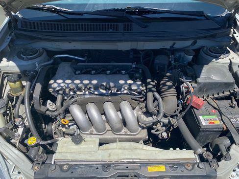 Used 2003 Toyota Matrix XRS FWD image 6
