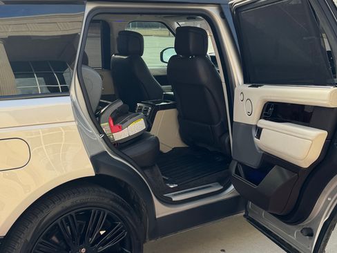 Used 2018 Land Rover Range Rover Long Wheelbase Supercharged image 4