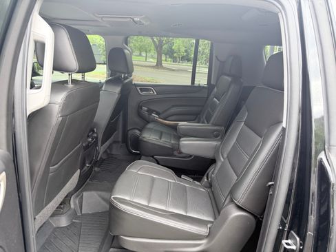 Used 2017 GMC Yukon XL Denali w/ Open Road Package AWD/4WD image 19