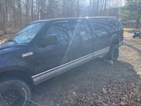 Used 2004 Ford F150 XLT image 10