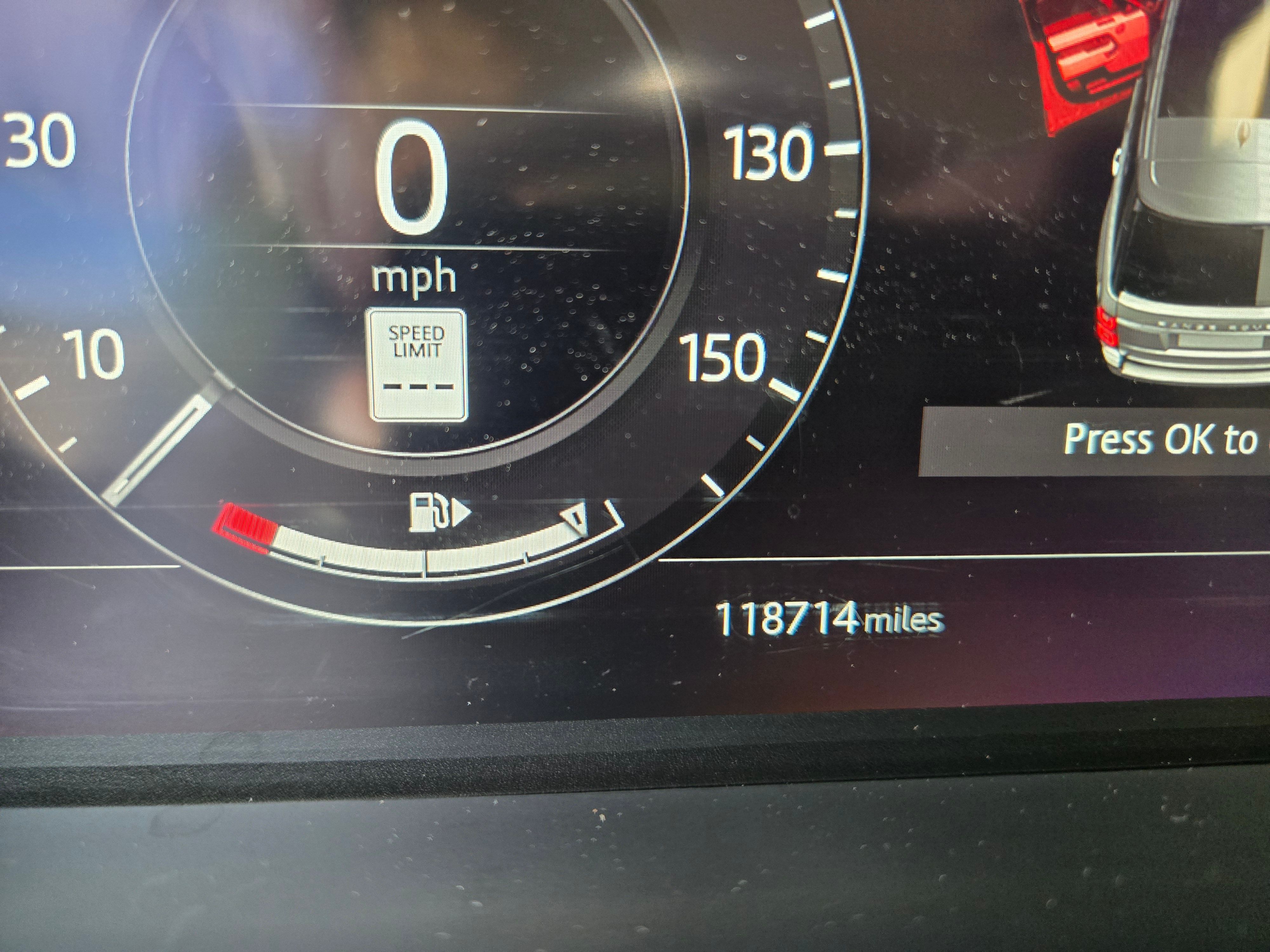 Used 2018 Land Rover Range Rover HSE AWD/4WD image 13