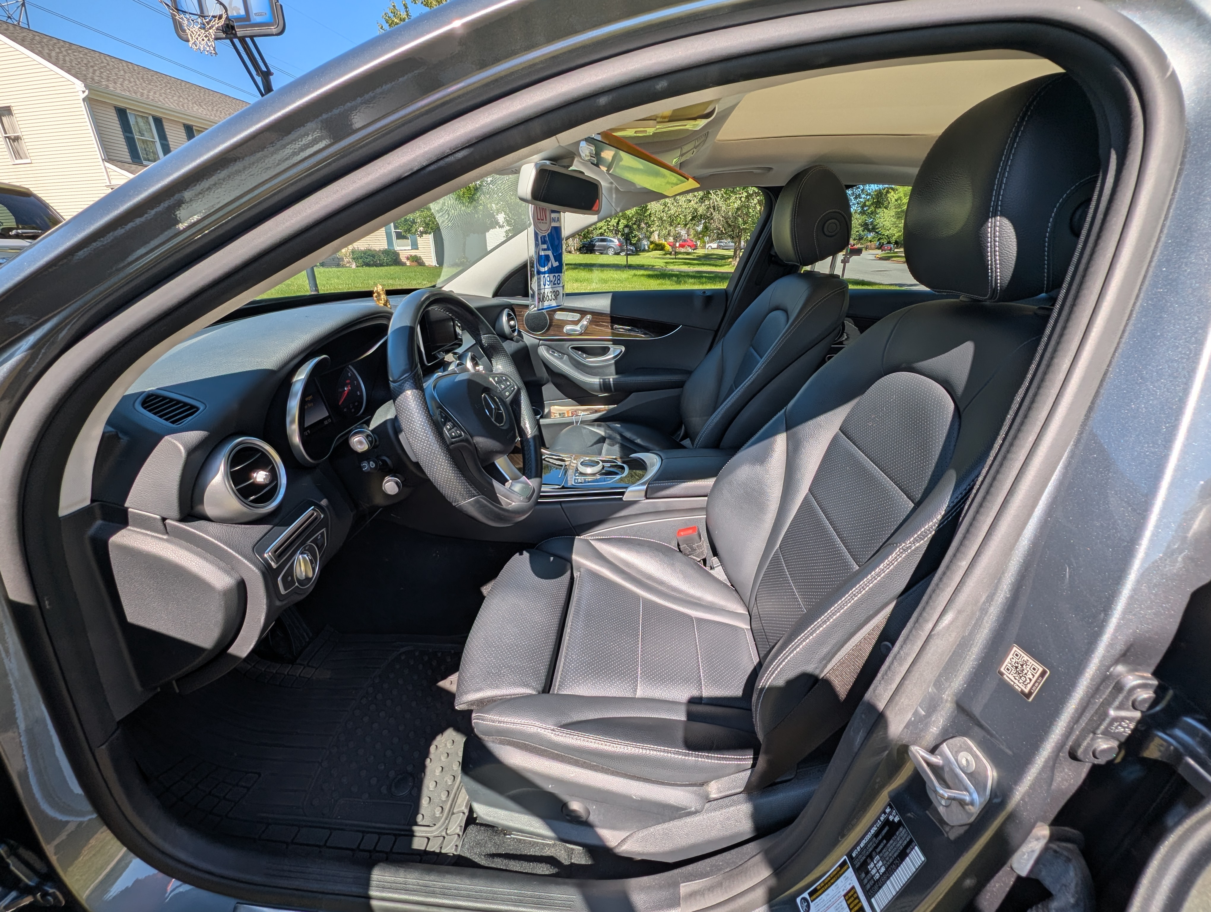 Used 2017 Mercedes-Benz C 300 4MATIC Sedan image 11