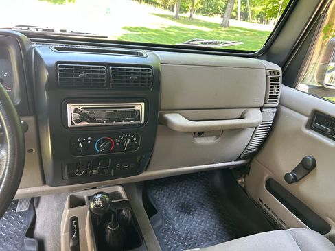 Used 2006 Jeep Wrangler SE AWD/4WD image 8