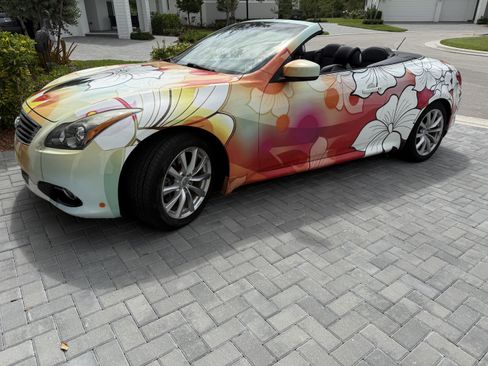 Used 2011 INFINITI G37 Convertible w/ Premium Pkg RWD image 1