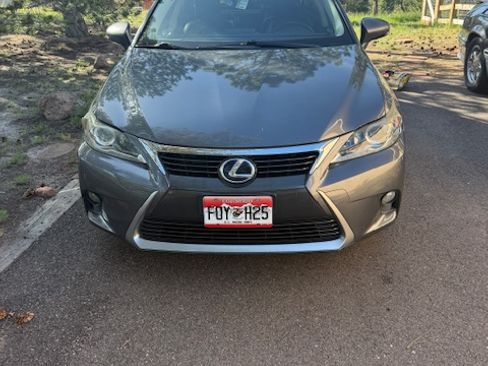 Used 2014 Lexus CT 200h FWD image 9