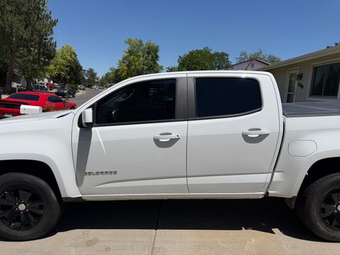 Used 2021 Chevrolet Colorado LT AWD/4WD image 6