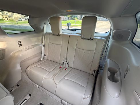 Used 2013 INFINITI JX35 AWD w/ Premium Pkg image 13
