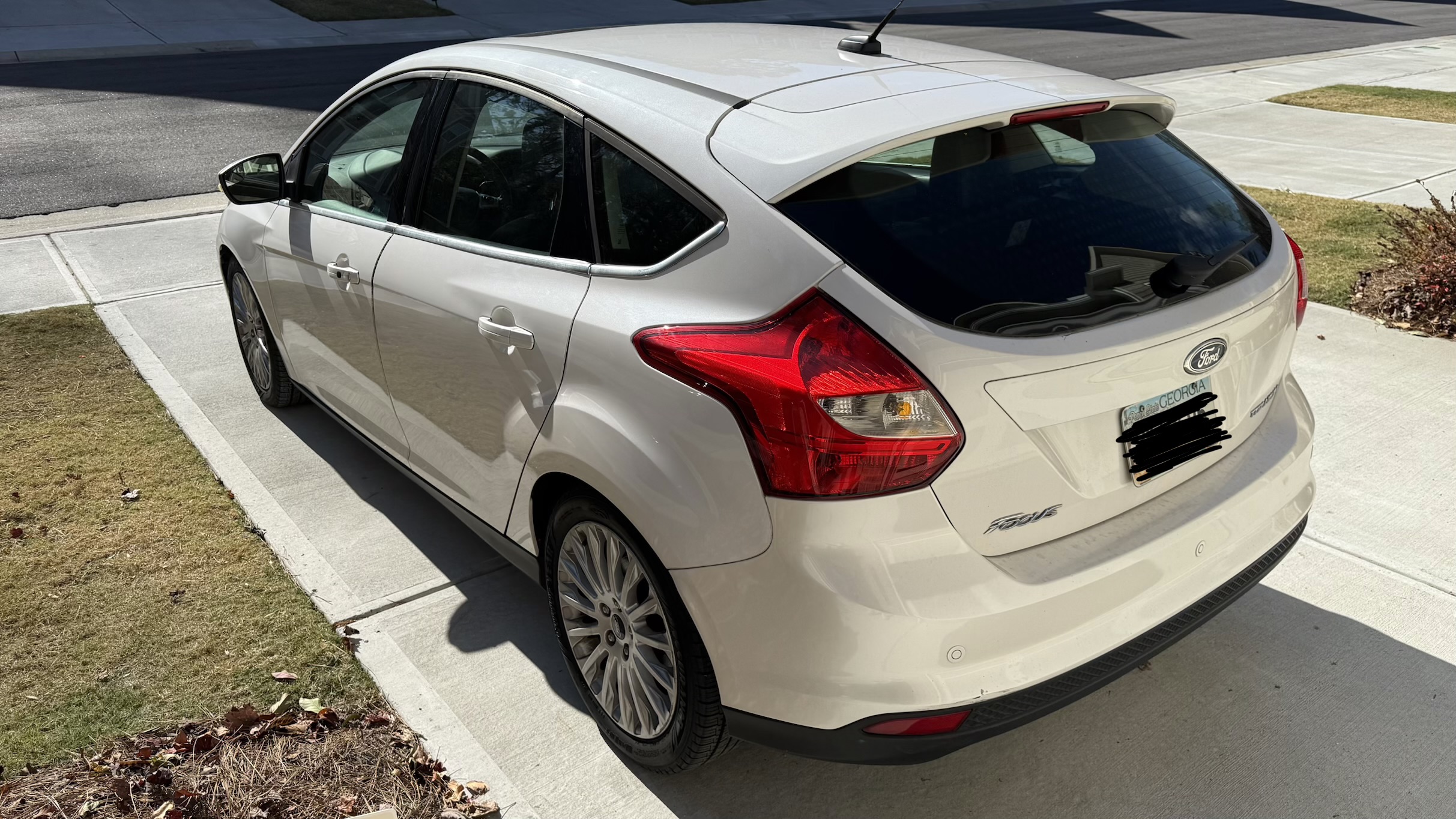 Used 2012 Ford Focus Titanium FWD image 8