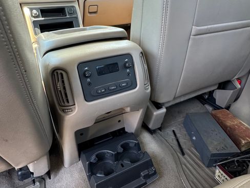 Used 2003 Chevrolet Silverado 2500 LT RWD image 12