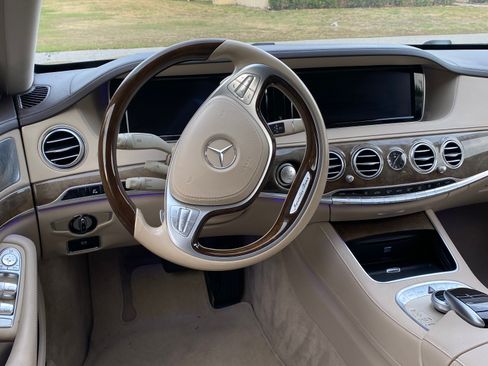 Used 2015 Mercedes-Benz S 550 Sedan w/ Premium 1 Package image 31