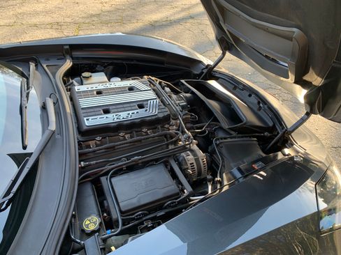 Used 2017 Chevrolet Corvette Z06 w/ Z07 Performance Package image 13