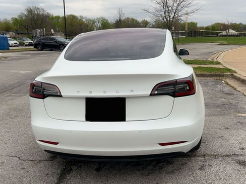 Used 2018 Tesla Model 3 Long Range image 9