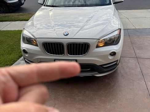 Used 2015 BMW X1 sDrive28i RWD image 1