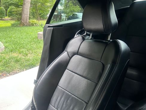 Used 2021 Ford Mustang Premium RWD image 18