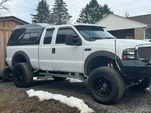 Used 1999 Ford F250 4x4 SuperCab Super Duty image 1