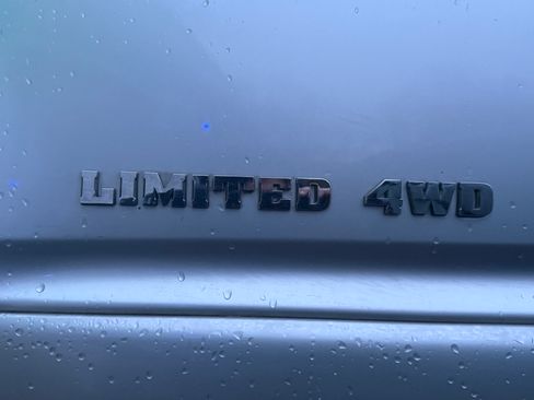 Used 2005 Toyota 4Runner Limited image 5