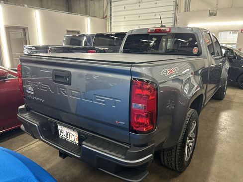 Used 2022 Chevrolet Colorado LT w/ Luxury Package AWD/4WD image 19