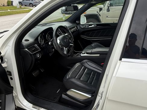 Used 2016 Mercedes-Benz GL 63 AMG 4MATIC image 8