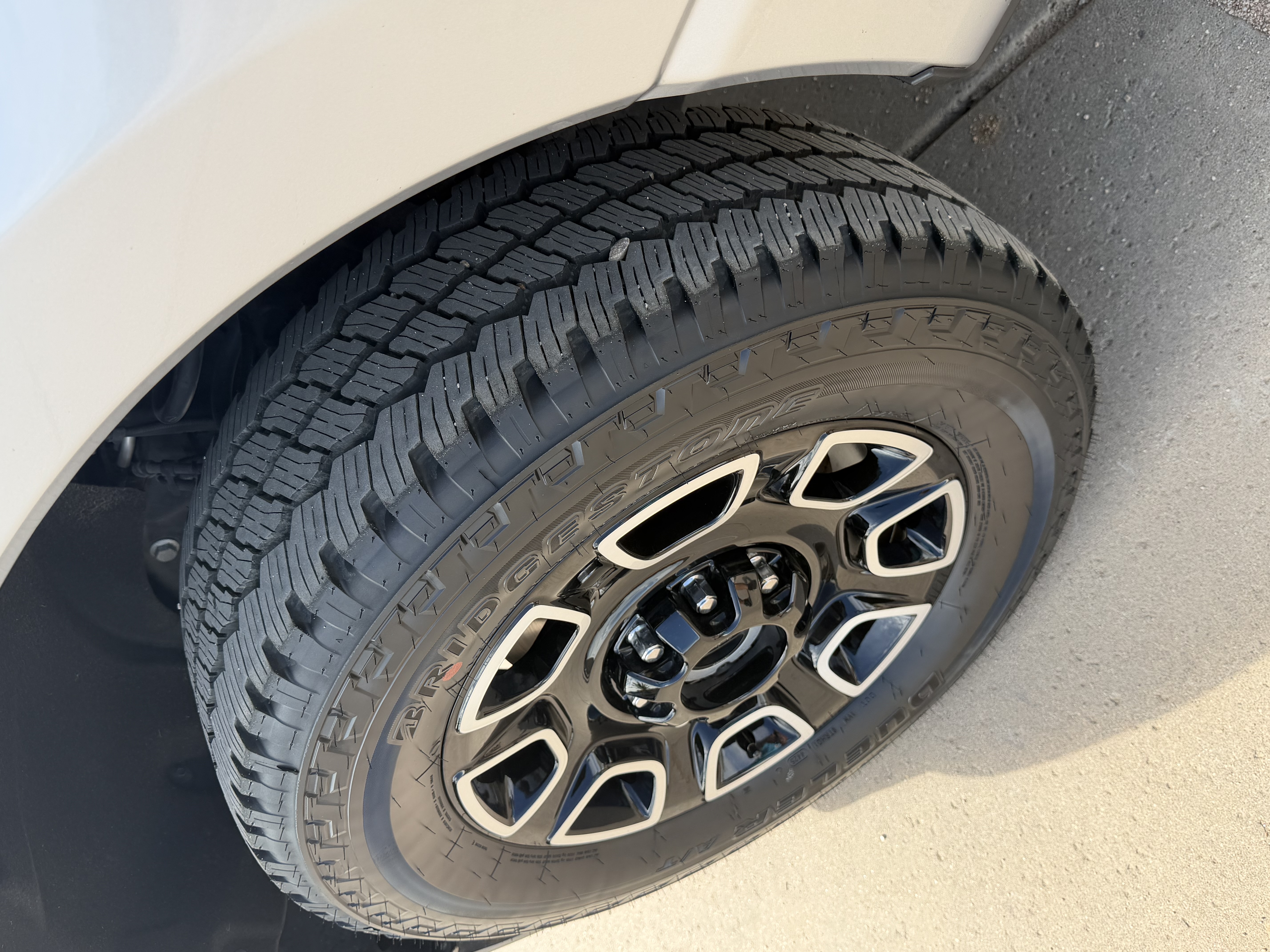 Used 2023 Ford F250 Platinum AWD/4WD image 10