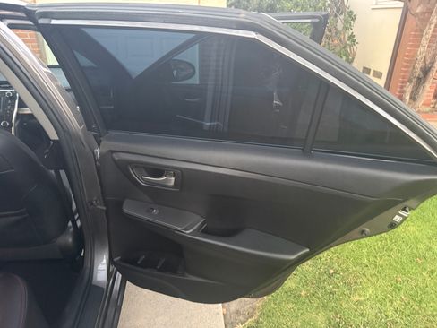 Used 2016 Toyota Camry LE FWD image 13