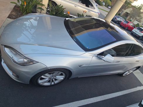 Used 2014 Tesla Model S image 1