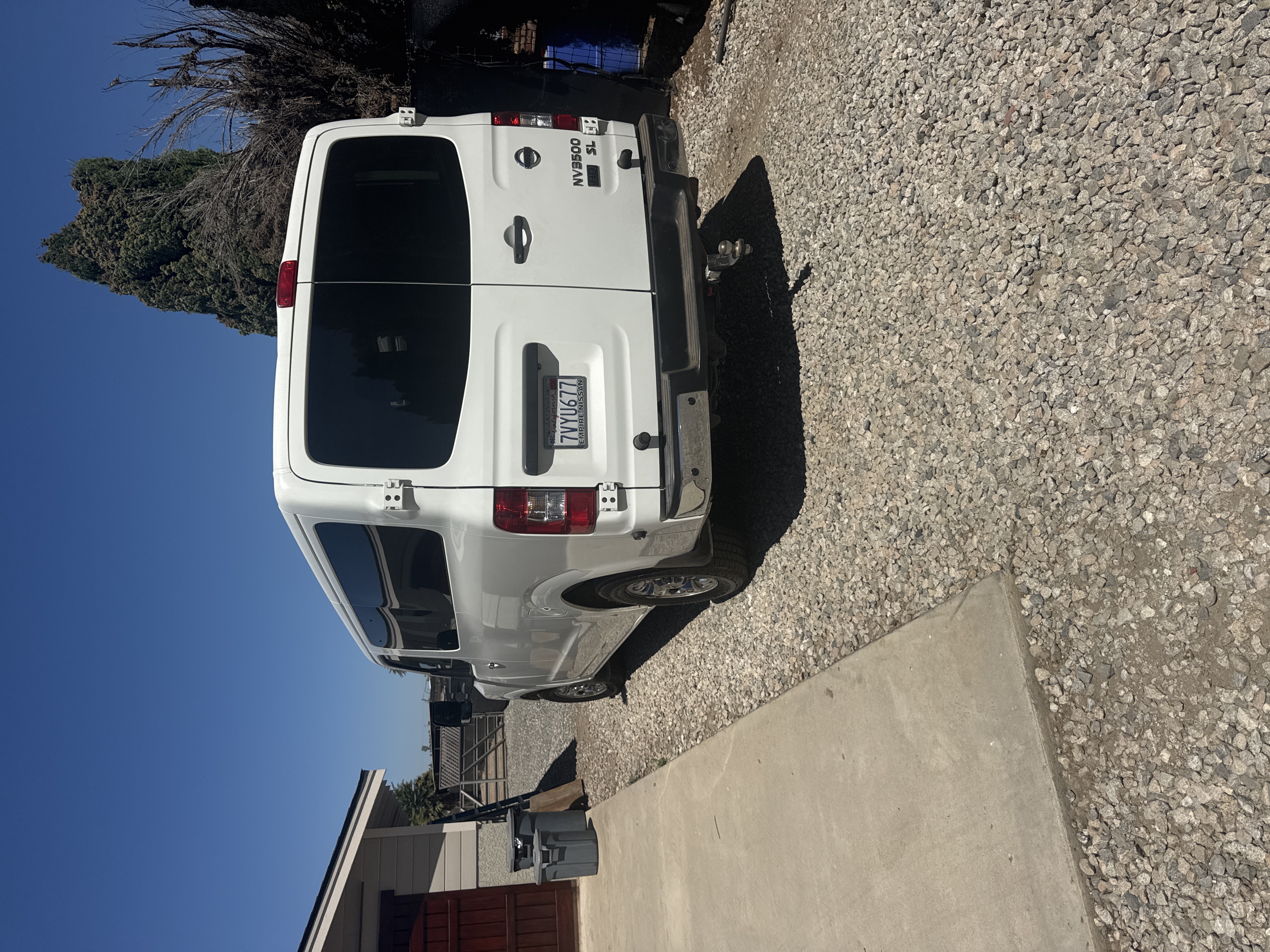 Used 2016 Nissan NV 3500 SL RWD image 13