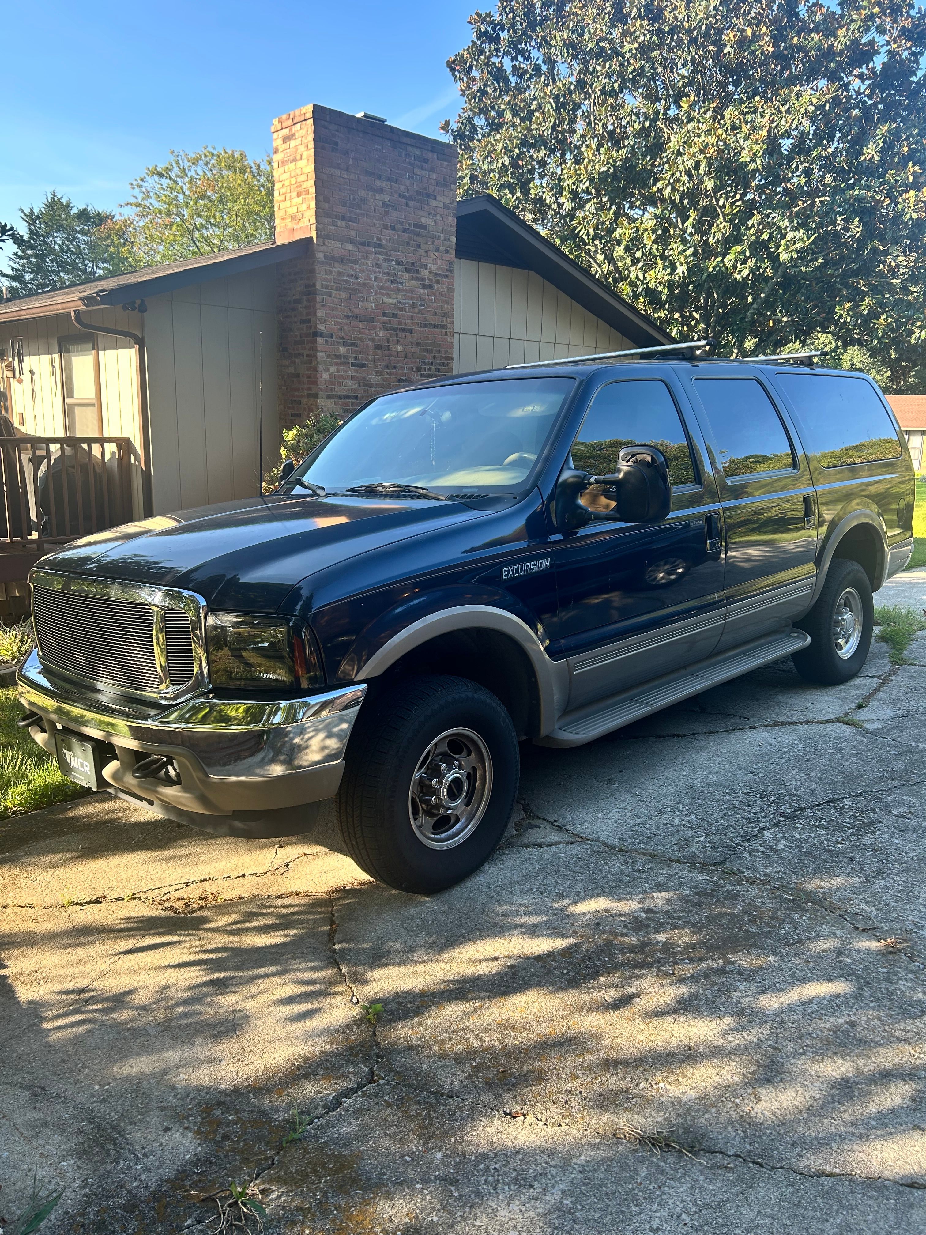 Used 2000 Ford Excursion Limited AWD/4WD image 1