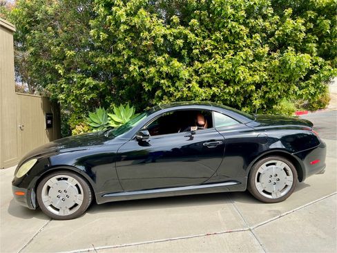 Used 2002 Lexus SC 430 Convertible image 1