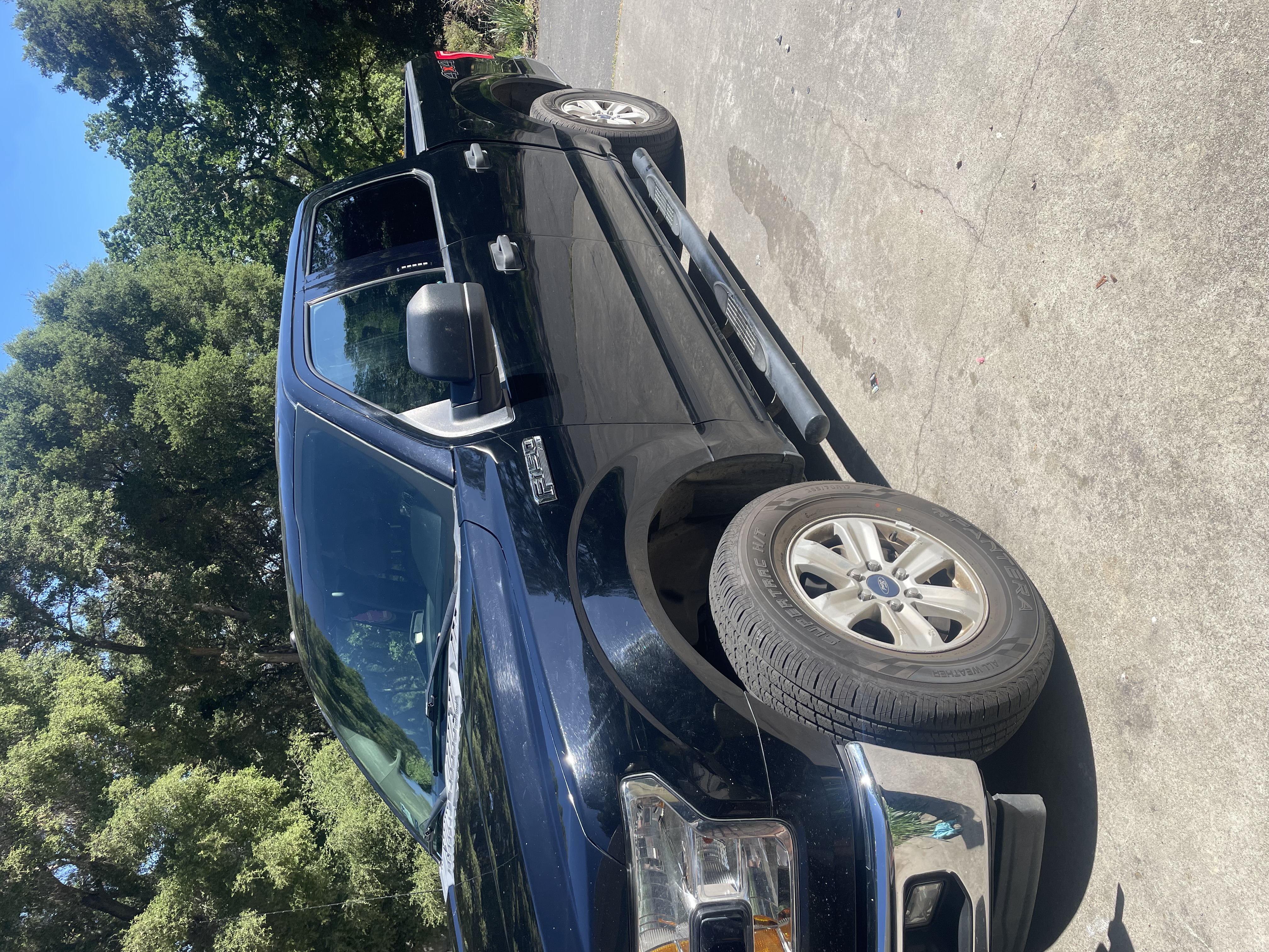Used 2017 Ford F150 XLT AWD/4WD image 1