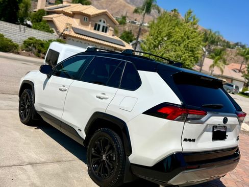 Used 2022 Toyota RAV4 XSE image 4