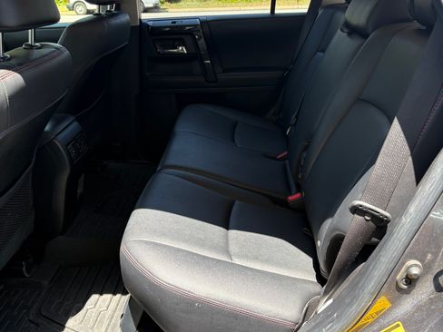 Used 2021 Toyota 4Runner TRD Off-Road Premium w/ Moonroof Package AWD/4WD image 16