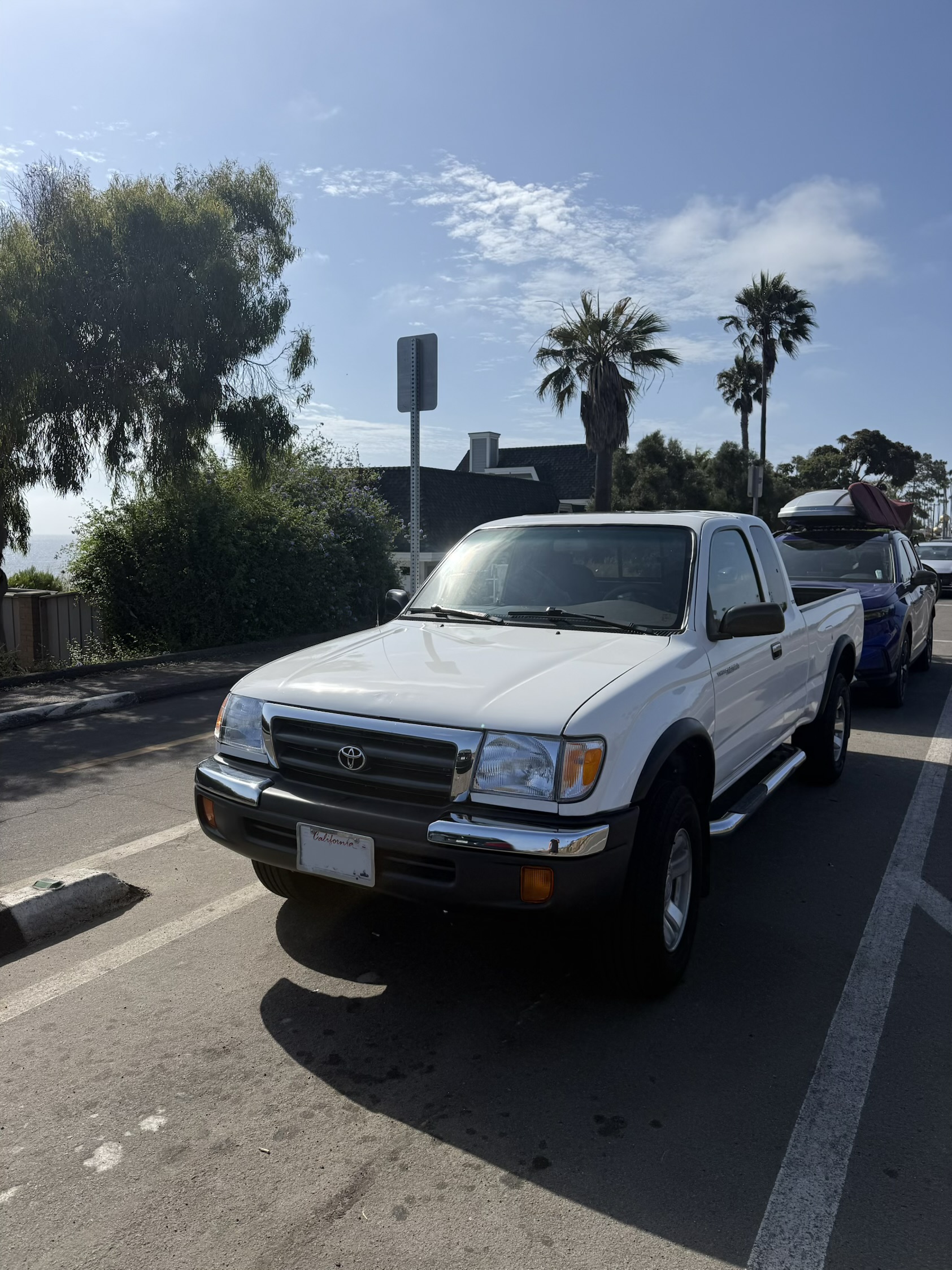 Used 1999 Toyota Tacoma PreRunner AWD/4WD image 1