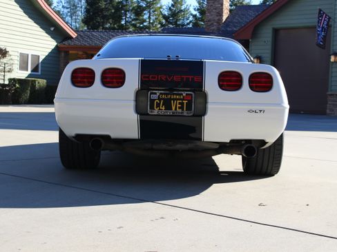 Used 1994 Chevrolet Corvette Coupe image 5