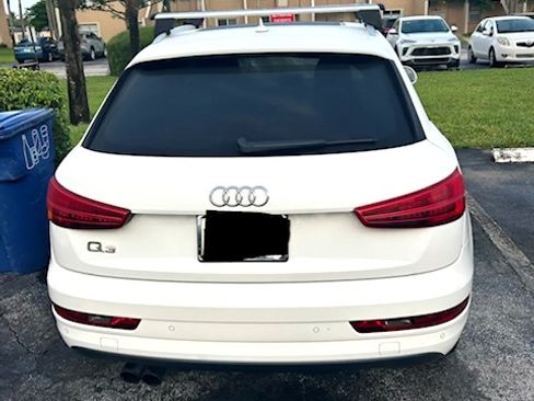 Used 2017 Audi Q3 2.0T Premium w/ Convenience Package FWD image 5