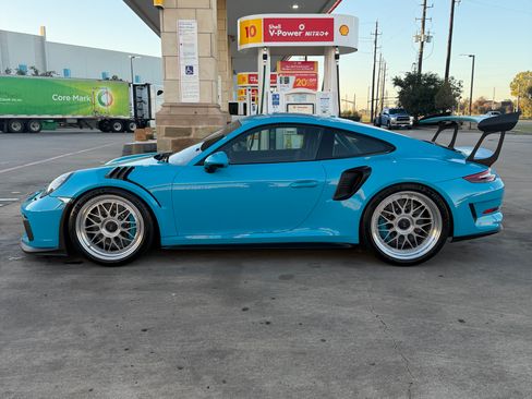 Used 2019 Porsche 911 GT3 RS image 5
