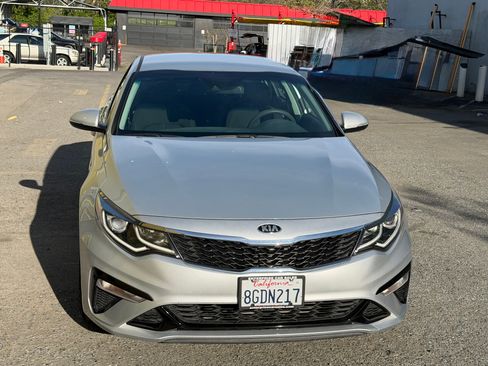 Used 2019 Kia Optima LX image 1